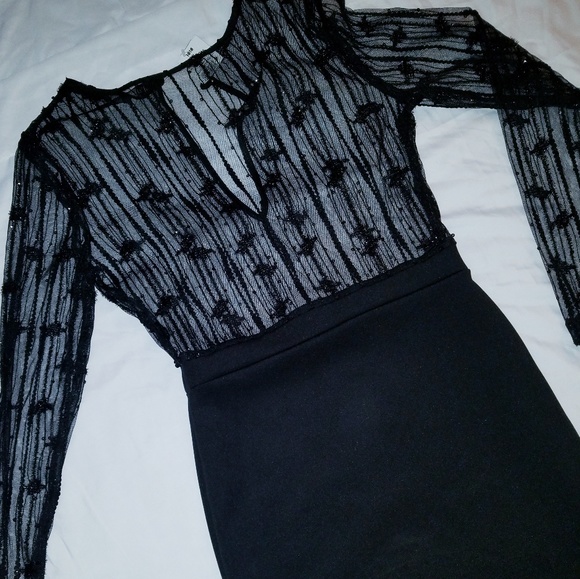 Dress - Picture 2 of 3